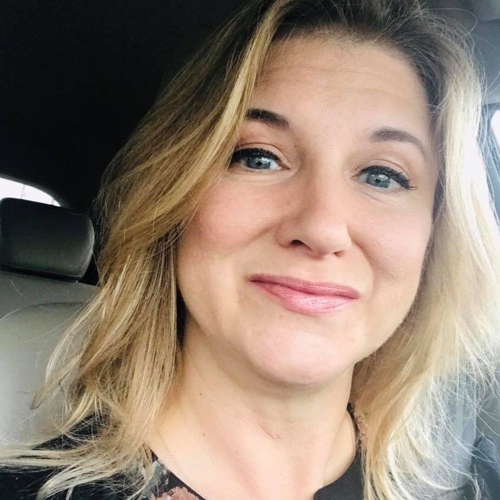 Meet your Posher, Laura